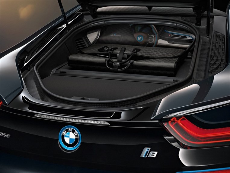 Louis Vuitton creates tailor-made luggage for the BMW i8
